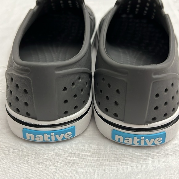 Native Shoes Gray Miles size M4/W6 - Picture 2 of 11